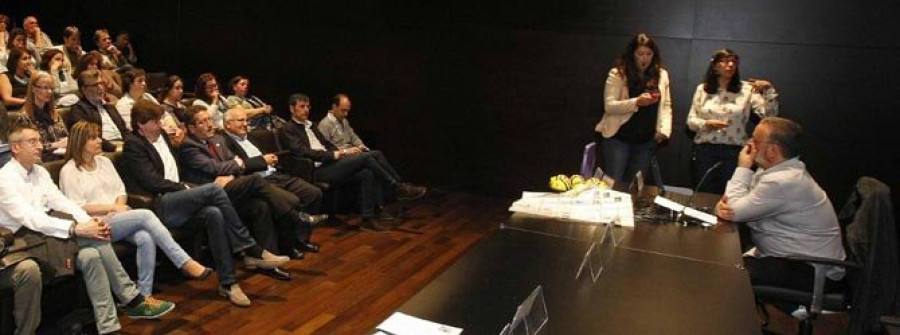 ARTEIXO-El colegio Ponte dos Brozos celebra  un encuentro sobre experiencias TIC