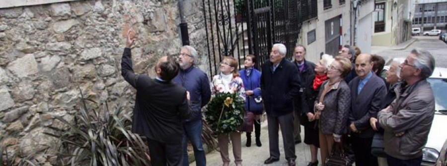 Las flores sustituyen a las medallas en el homenaje a la hazaña bélica de María Pita