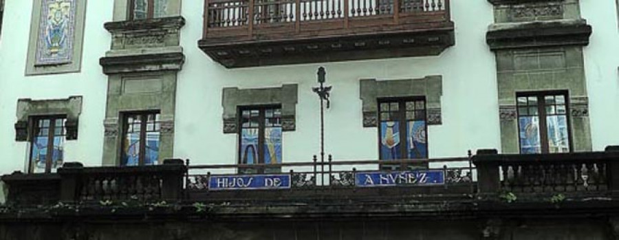 BETANZOS - El CIEC suelta globos para reivindicar  el papel de la cultura en tiempos de crisis