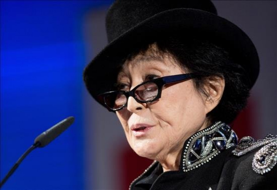 Yoko Ono dona una obra para recaudar fondos contra la guerra