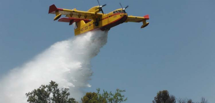 Confirman que el incendio que arrasa una reserva natural en Cáceres fue intencionado