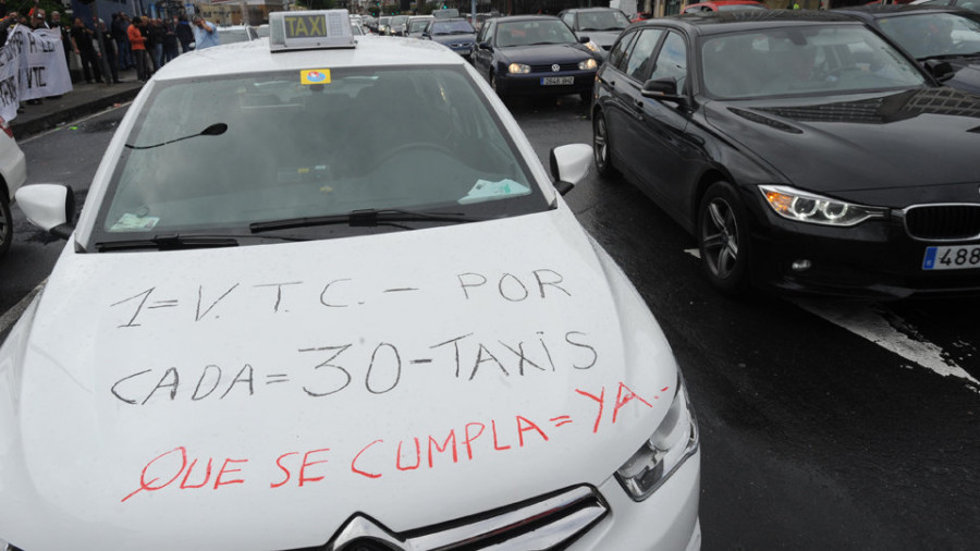 Las licencias de VTC en A Coruña se estancan en poco más de 30