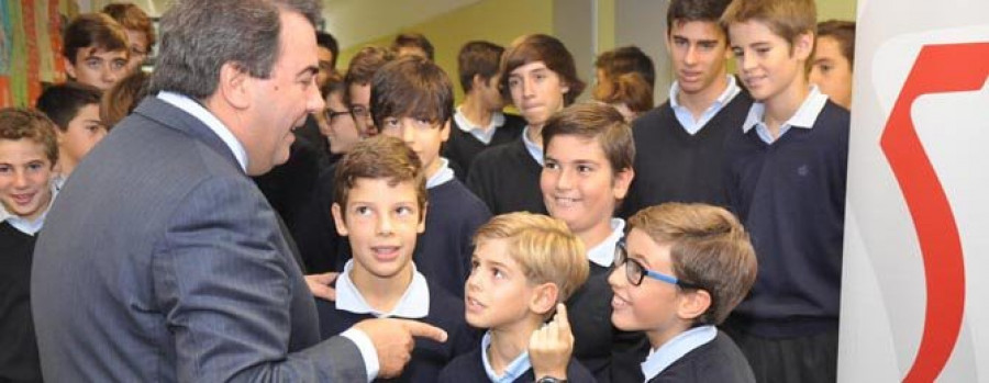 El alcalde inaugura las nuevas instalaciones del colegio Peñarredonda