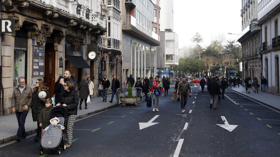 El Ayuntamiento amplía hasta el día 12 la peatonalización de las calles Compostela y Alcalde Marchesi