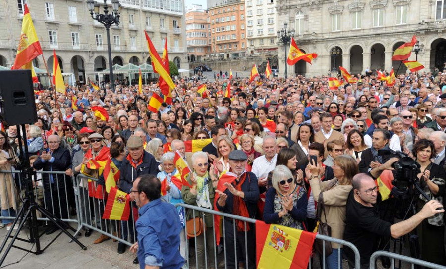 María Pita vuelve a acoger el domingo un acto en defensa de la Constitución y la Corona