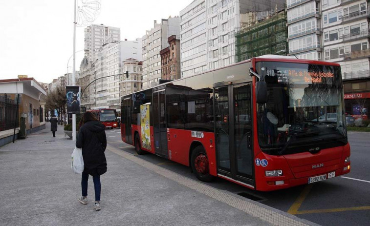 La Compañía de Tranvías diseña un dispositivo especial de nueve buses para San Juan en A Coruña