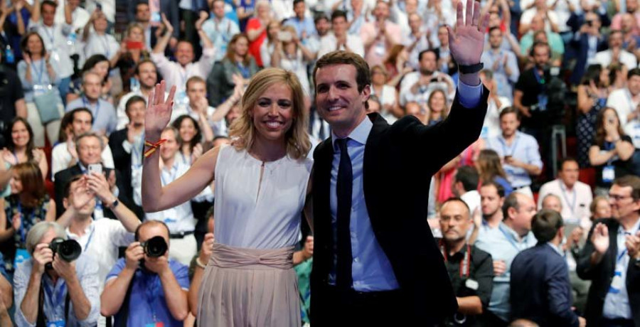 Pablo Casado coge el timón del nuevo PP en el que promete integración