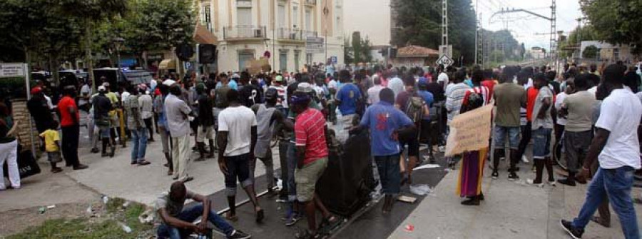 Disturbios en Salou tras el fallecimiento  de un senegalés que huía de los Mossos