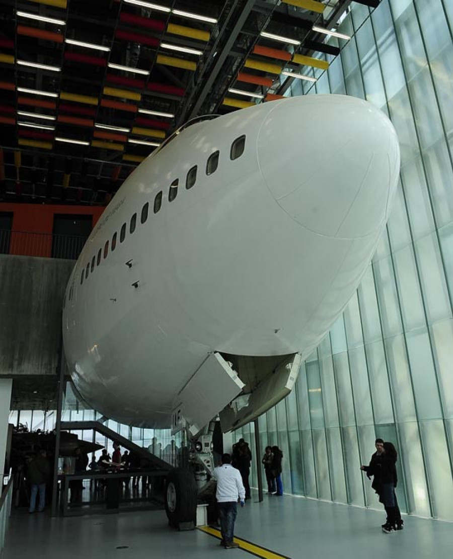 El Muncyt y su avión conquistan a ocho de cada diez visitantes en sus dos primeros meses de vida