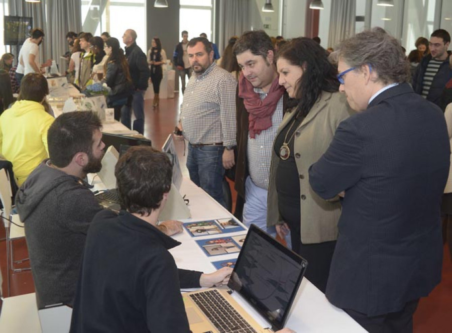 Los alumnos de Formación Profesional exponen sus ideas emprendedoras en la Feria de Ideas de A Coruña