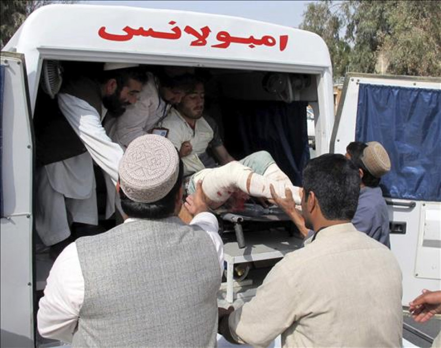 Cinco muertos y diez heridos en una atentado con bomba en un mercado en Afganistán