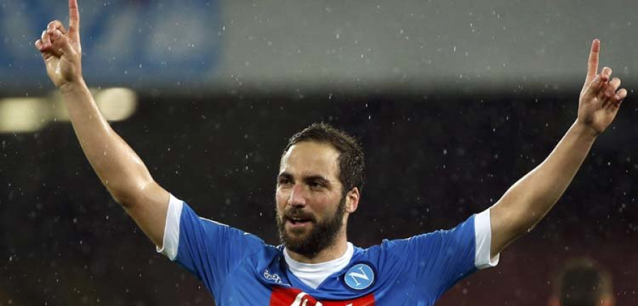 La Juventus ficha a Higuaín por 90 millones de euros