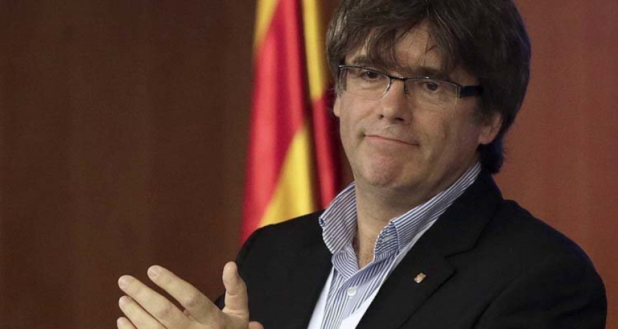 Puigdemont considera que la ley del referéndum “sigue vigente” pese a la suspensión