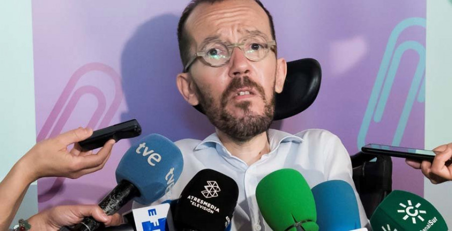 Echenique niega que la dirección de Iglesias juegue en las primarias andaluzas