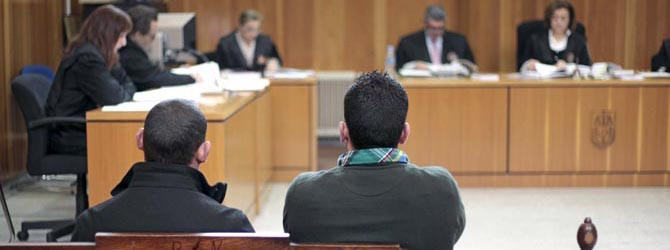 Absueltos el procesado por violar a una mujer en Porto do Son y su cómplice