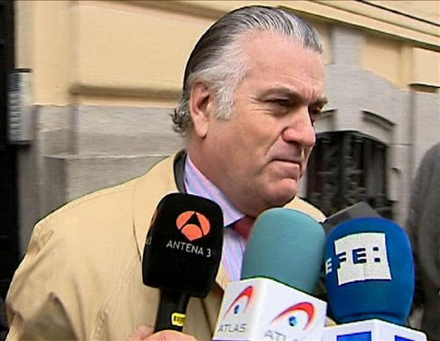 PP demanda a El País y al "autor de los falsos papeles" atribuidos a Bárcenas