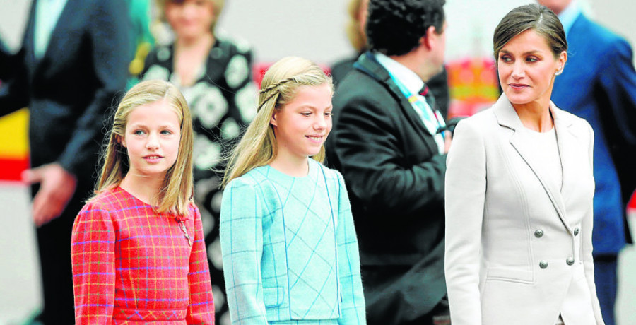 La princesa Leonor cumple 13 años leyendo el artículo 1 de la Constitución