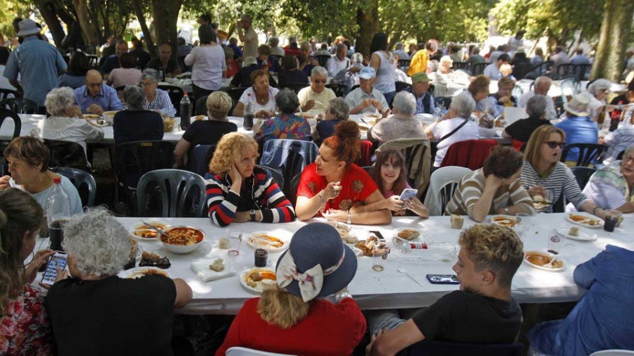 Oleiros renuncia a los talleres de empleo para finalizar la obra de rehabilitación de la Finca Tenreiro