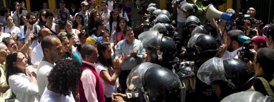 La fiscal general cifra en ocho los muertos en las protestas en Venezuela