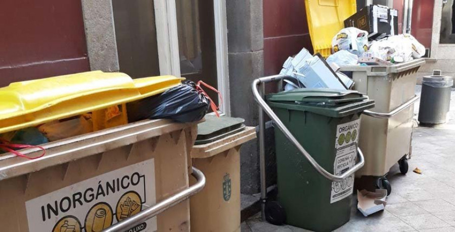 Denuncian la presencia de basura fuera de la hora marcada en el centro