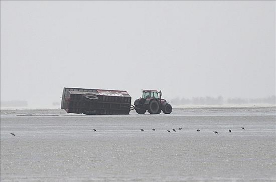 Fallece atrapado bajo un tractor en Pontevedra