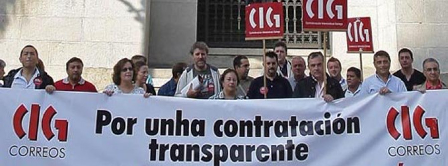 Denuncian la acumulación de paquetería en Correos por la falta de personal de reparto