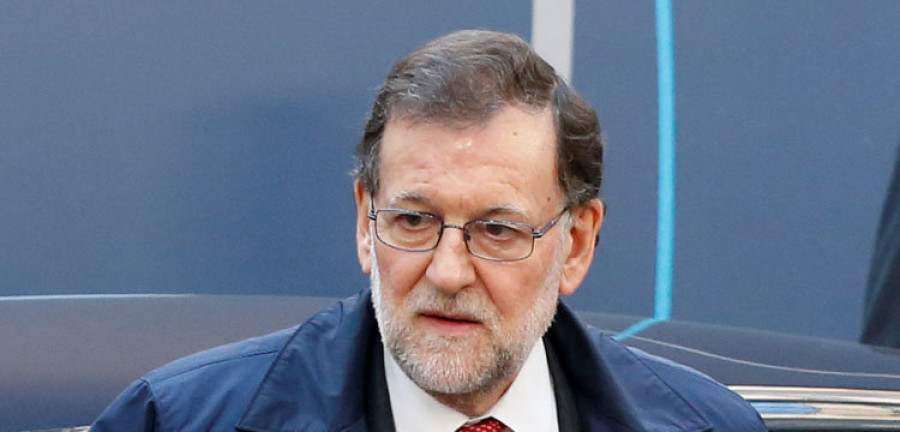 Rajoy emplaza al PP a seguir buscando acuerdos porque quiere una legislatura larga