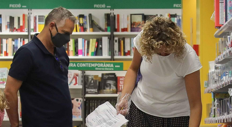 La incertidumbre retrasará hasta “última hora” el gasto de la vuelta a las clases