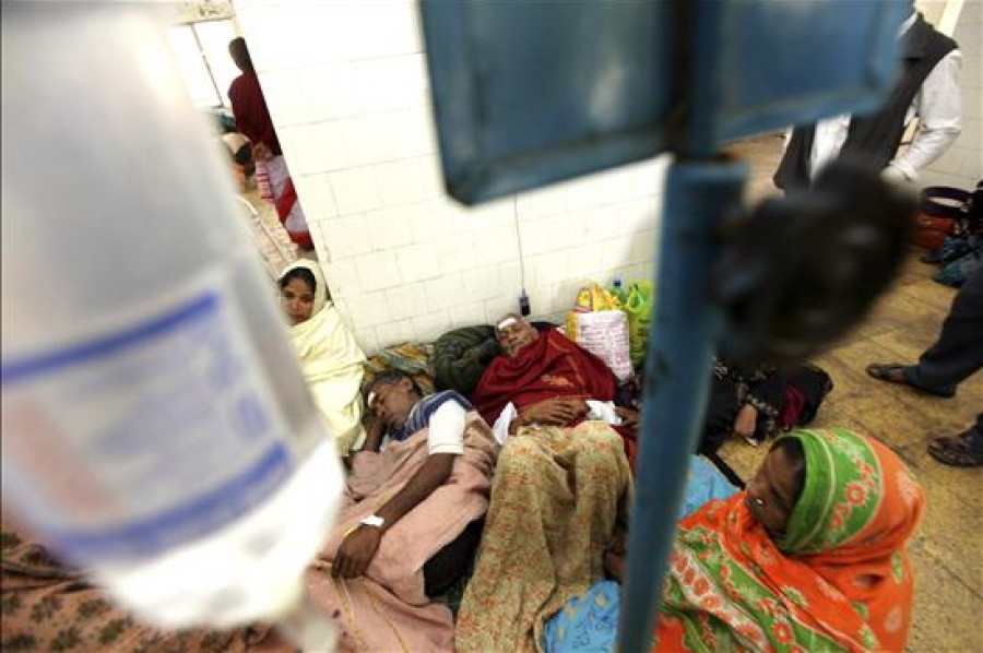 12 Detenidos en la India tras morir 39 personas por beber alcohol adulterado