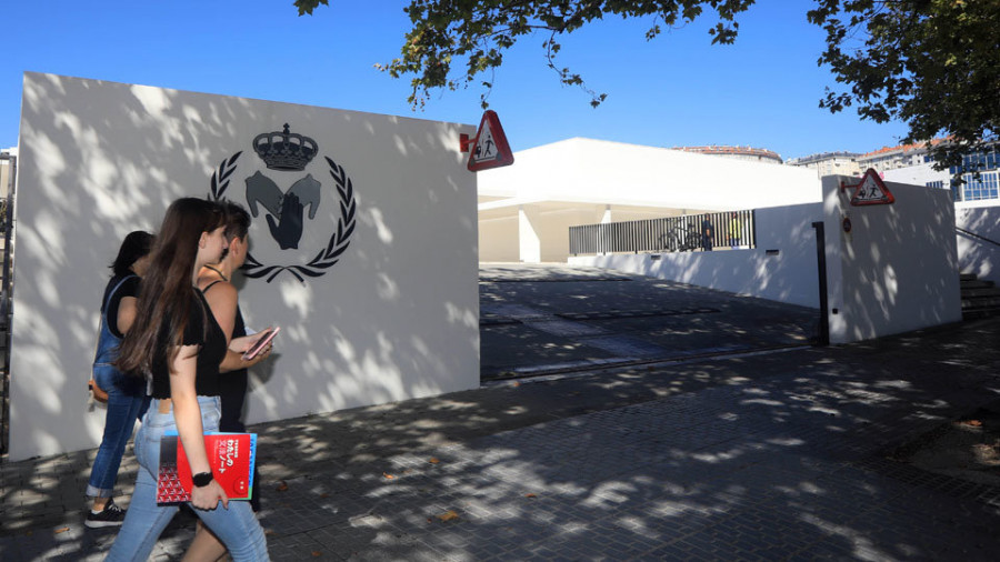 La sede de Padre Rubinos alcanza los cinco años con una demanda muy por encima de su capacidad