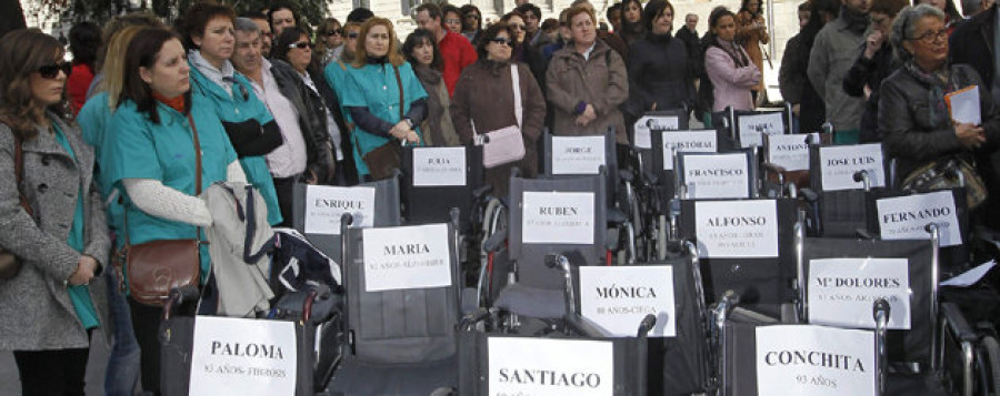 El erario ahorró 3.000 millones en el copago en dependencia y los hogares pobres crecieron un 20%