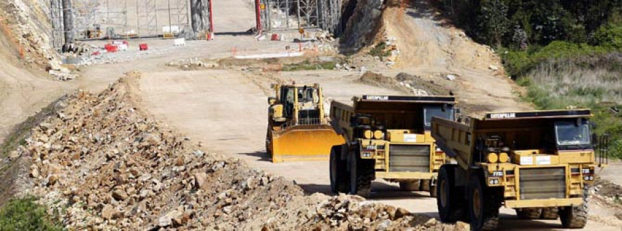 Calvelo propone un trazado para el tren a Langosteira distinto a los de Fomento