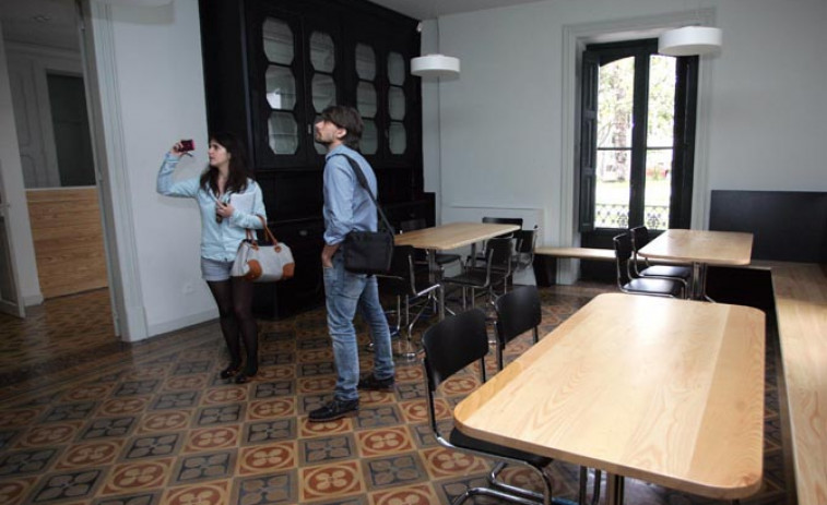 Víctor Lens expone su obra en la Casa da Cultura Vila Concepción