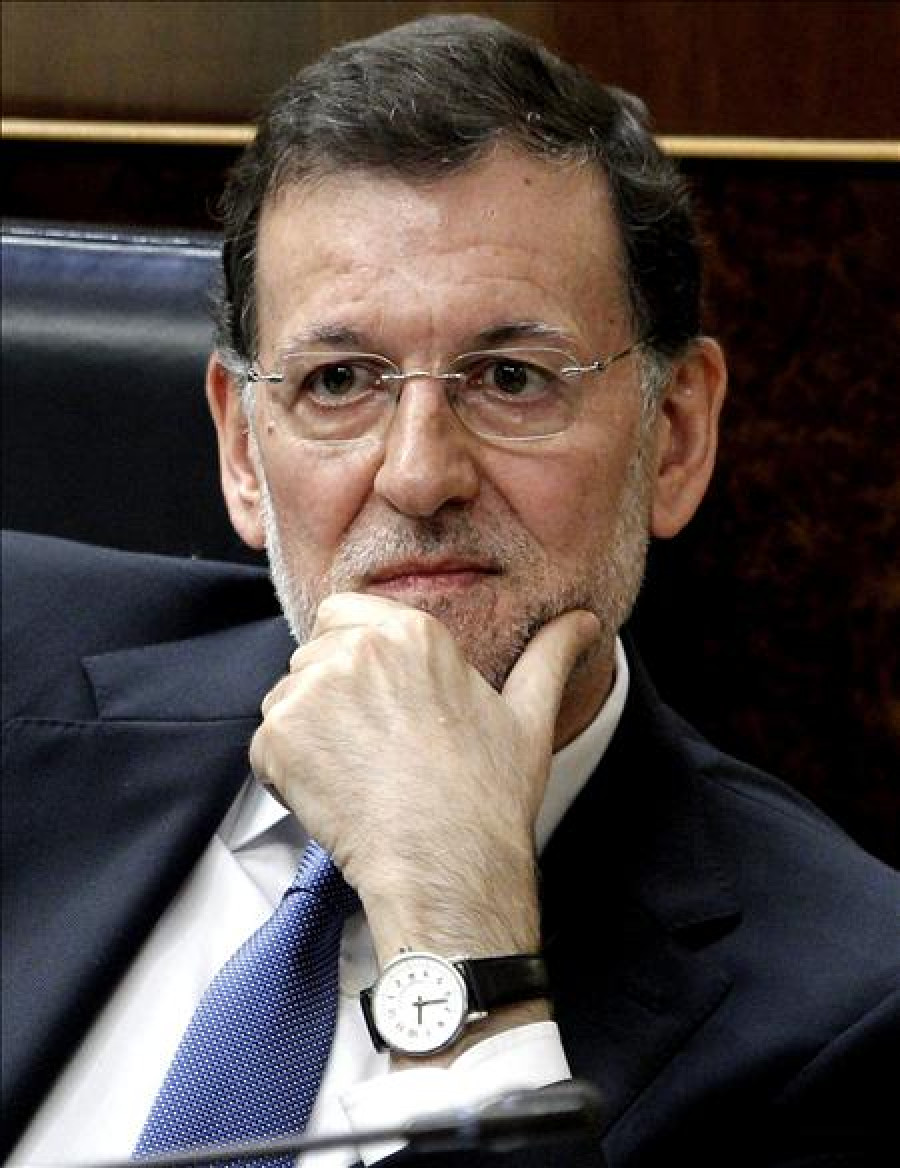 Rajoy dice que no le sorprende la recesión porque la situación es muy difícil