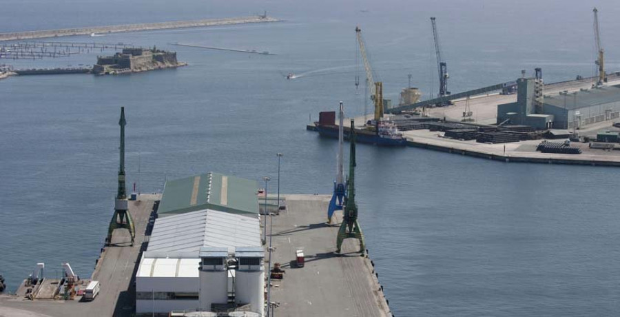Ferreiro y Mato difieren sobre el protocolo de 
la fachada marítima que hoy se tratará en el consejo del Puerto