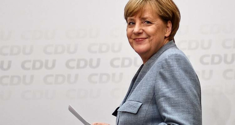 Merkel asume su “responsabilidad” por la división política en Alemania