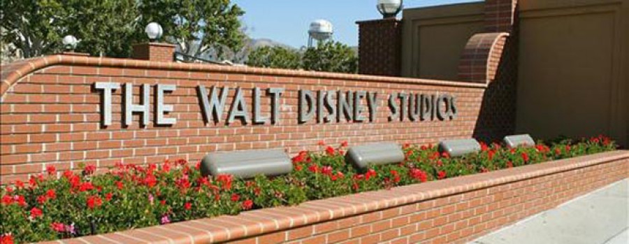 Disney cierra todos sus negocios en Rusia