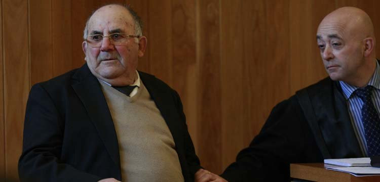 El acusado por el crimen de Narón reclama saber quién mató a su esposa