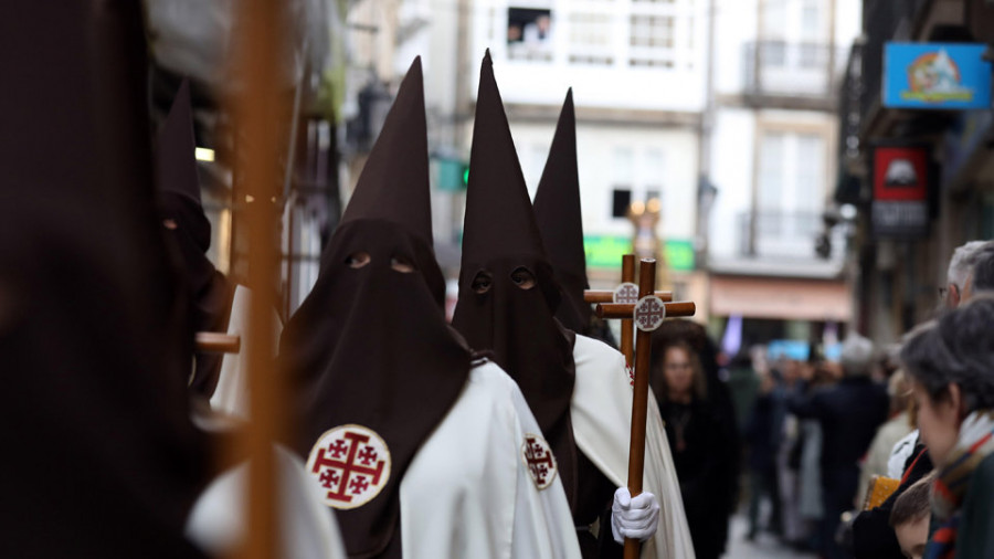 Las trabas municipales convierten las procesiones en “manifestaciones religiosas”