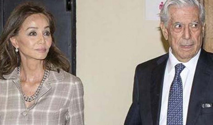 Vargas Llosa presenta junto a Isabel Preysler su nueva novela, 'Cinco esquinas'