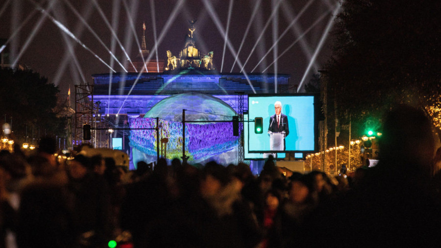 Berlín sale a la calle para celebrar el 
30 aniversario de la caída del Muro
