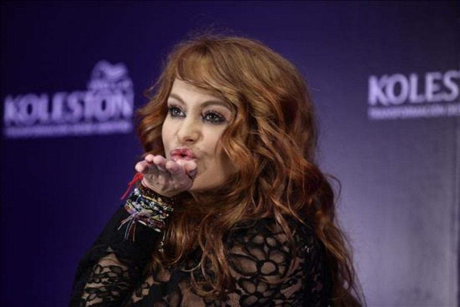 Paulina Rubio confiesa ser una madre controladora