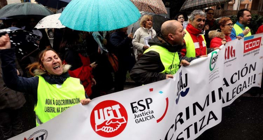 Cientos de empleados de justicia marchan al grito de “resistencia”