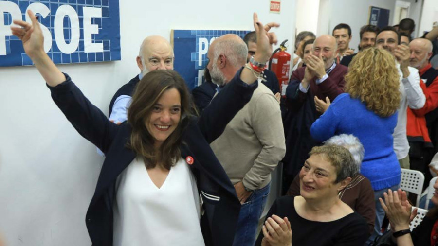 Inés Rey será hoy alcaldesa sin saber aún si liderará un gobierno de pactos