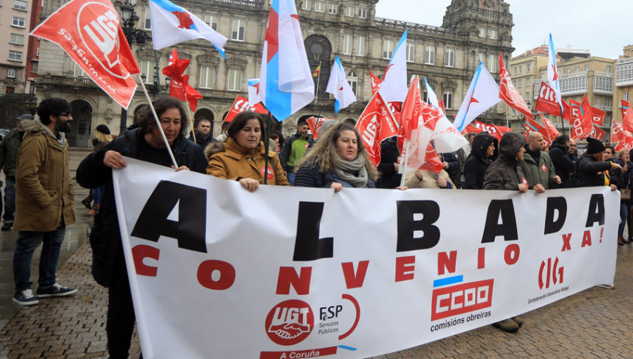 El Gobierno local busca con la asesoría jurídica una solución para evitar la huelga en Nostián