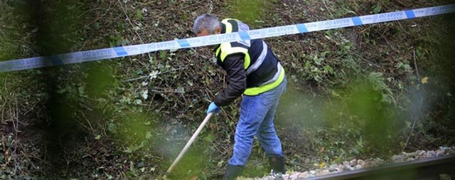 Las contradicciones conducen a prisión a la madre del niño muerto en Oviedo