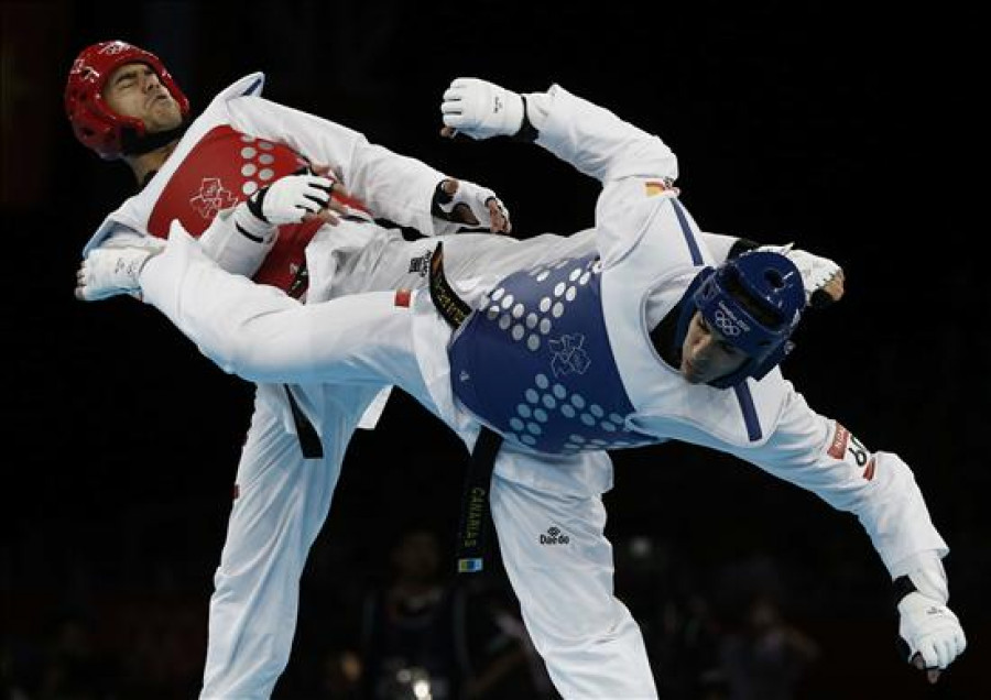 Nicolás García se clasifica para los cuartos de final de -80 en taekwondo