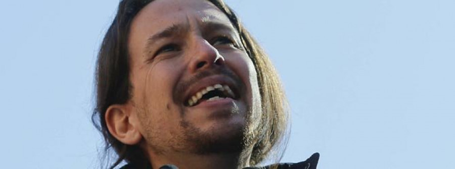 Cientos de personas se quedan sin entrar al mitin de Pablo Iglesias en Coruña