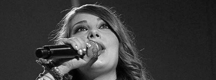 Fallece en un accidente de tráfico en Agualada la cantante Paula Sueiro