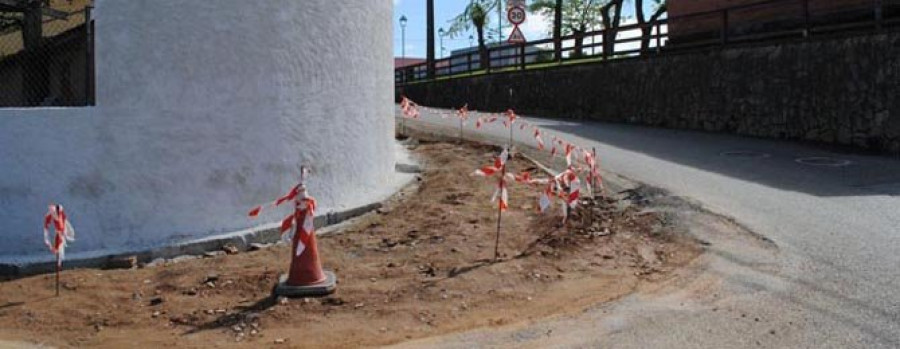 Abegondo amplía los accesos  al campo da feira de San Marcos para garantizar la seguridad